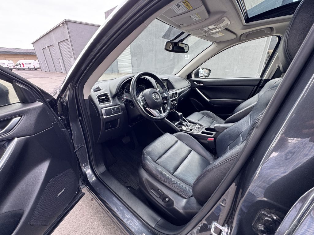 Photo 12 of this MAZDA CX-5