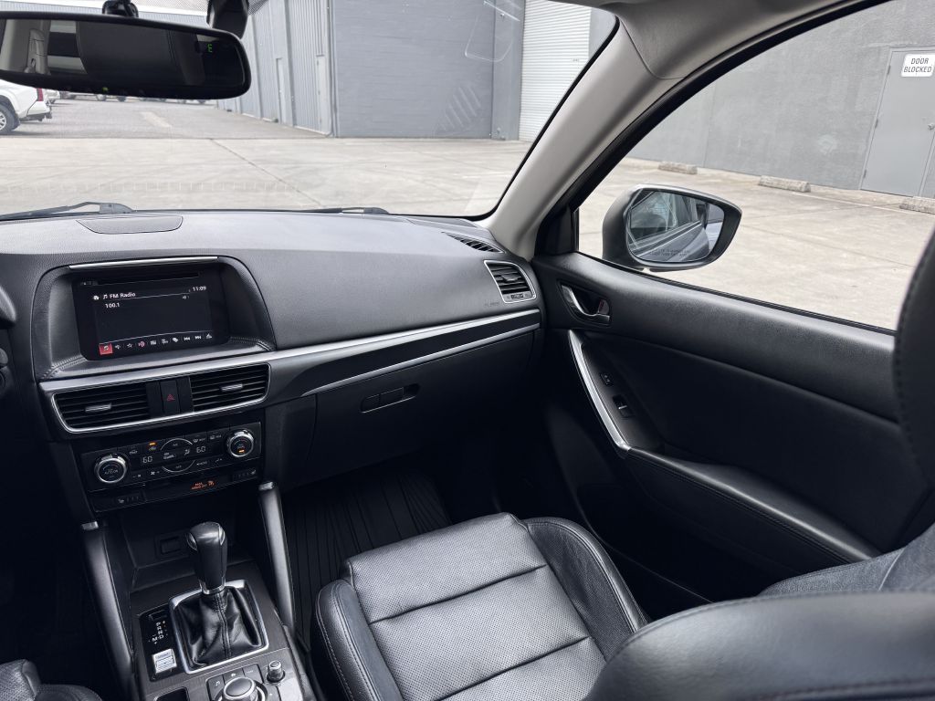 Photo 21 of this MAZDA CX-5