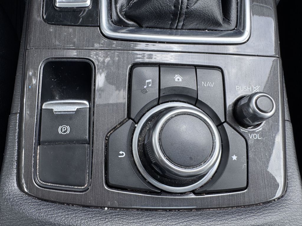 Photo 26 of this MAZDA CX-5