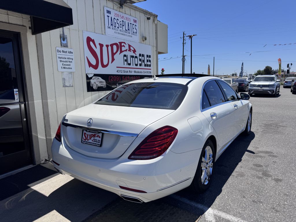 Photo 4 of this MERCEDES-BENZ S-CLASS