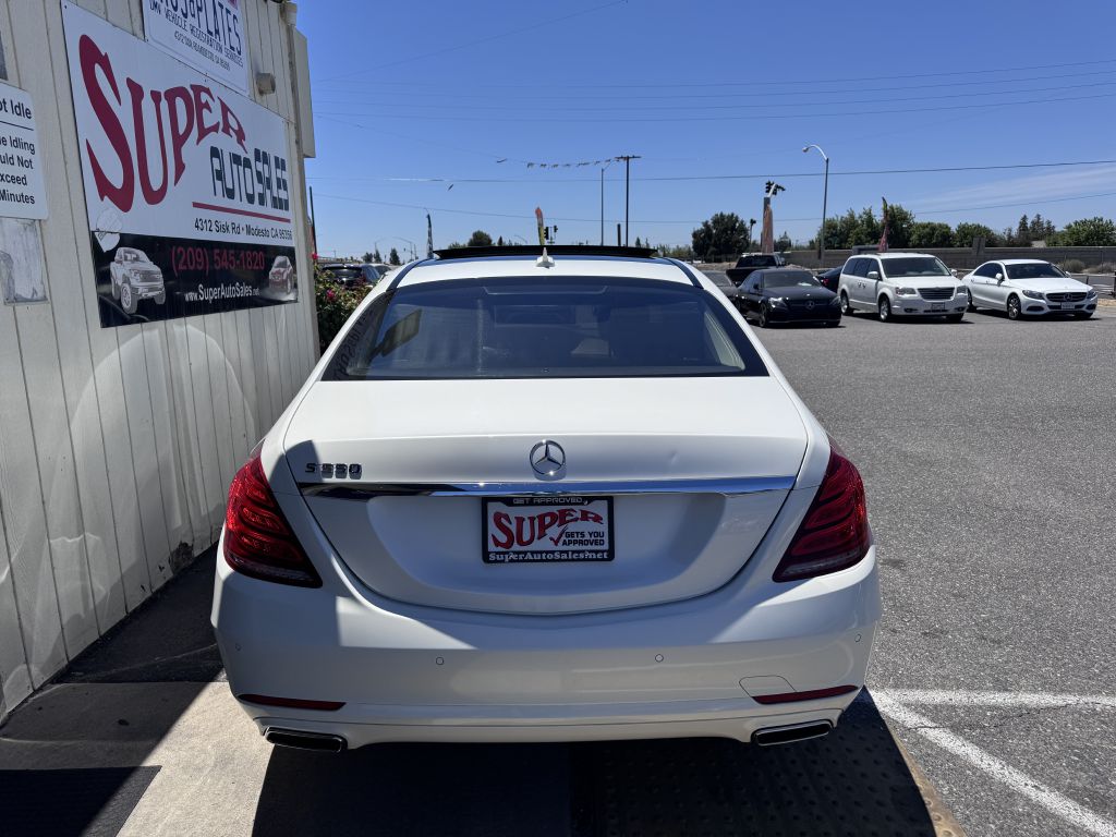 Photo 5 of this MERCEDES-BENZ S-CLASS