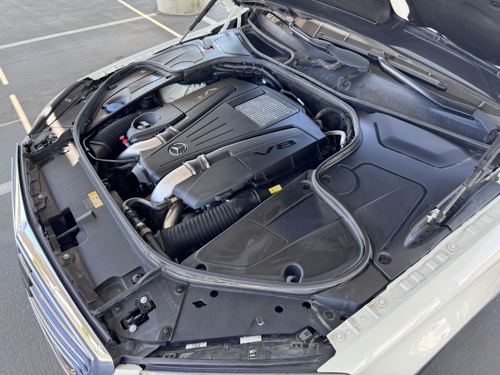 Photo 33 of this MERCEDES-BENZ S-CLASS