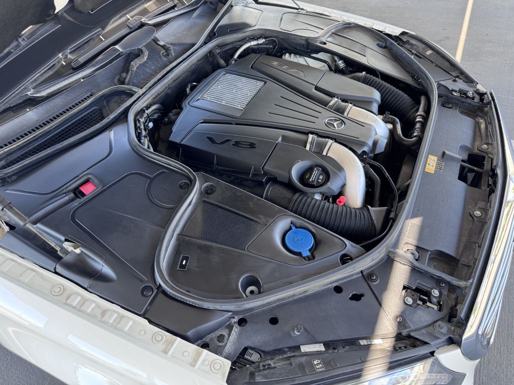 Photo 35 of this MERCEDES-BENZ S-CLASS