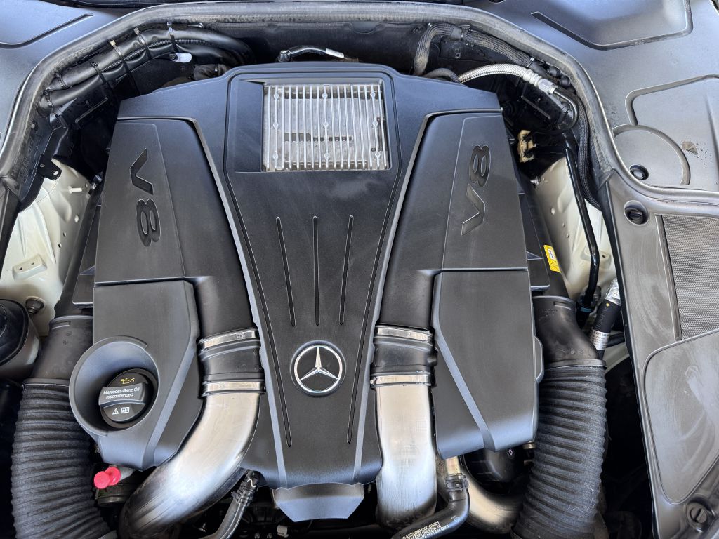 Photo 36 of this MERCEDES-BENZ S-CLASS