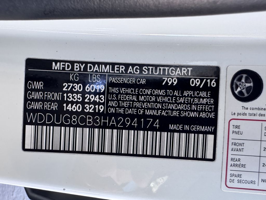 Photo 43 of this MERCEDES-BENZ S-CLASS
