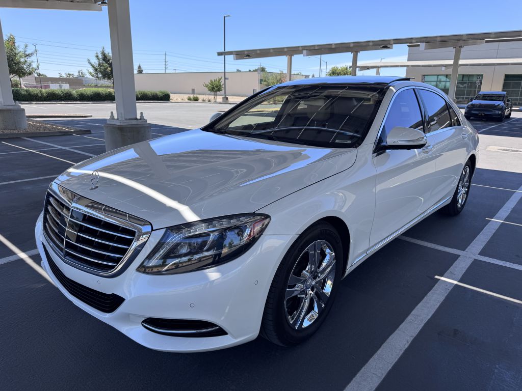 Photo 48 of this MERCEDES-BENZ S-CLASS