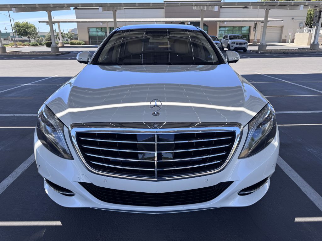 Photo 49 of this MERCEDES-BENZ S-CLASS