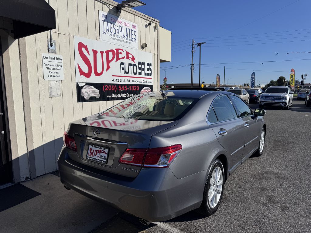 Photo 6 of this LEXUS ES