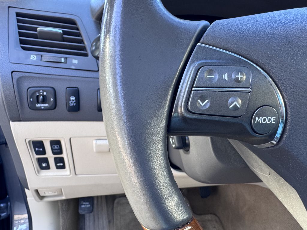 Photo 40 of this LEXUS ES