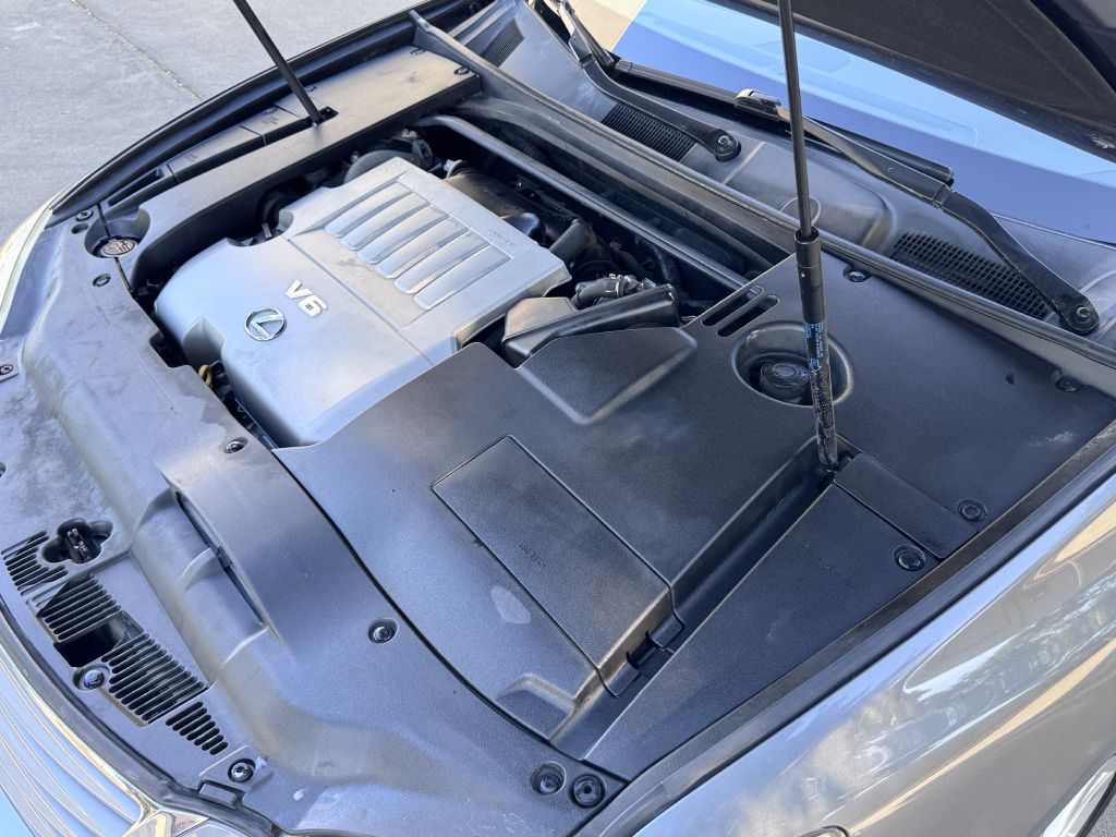 Photo 47 of this LEXUS ES