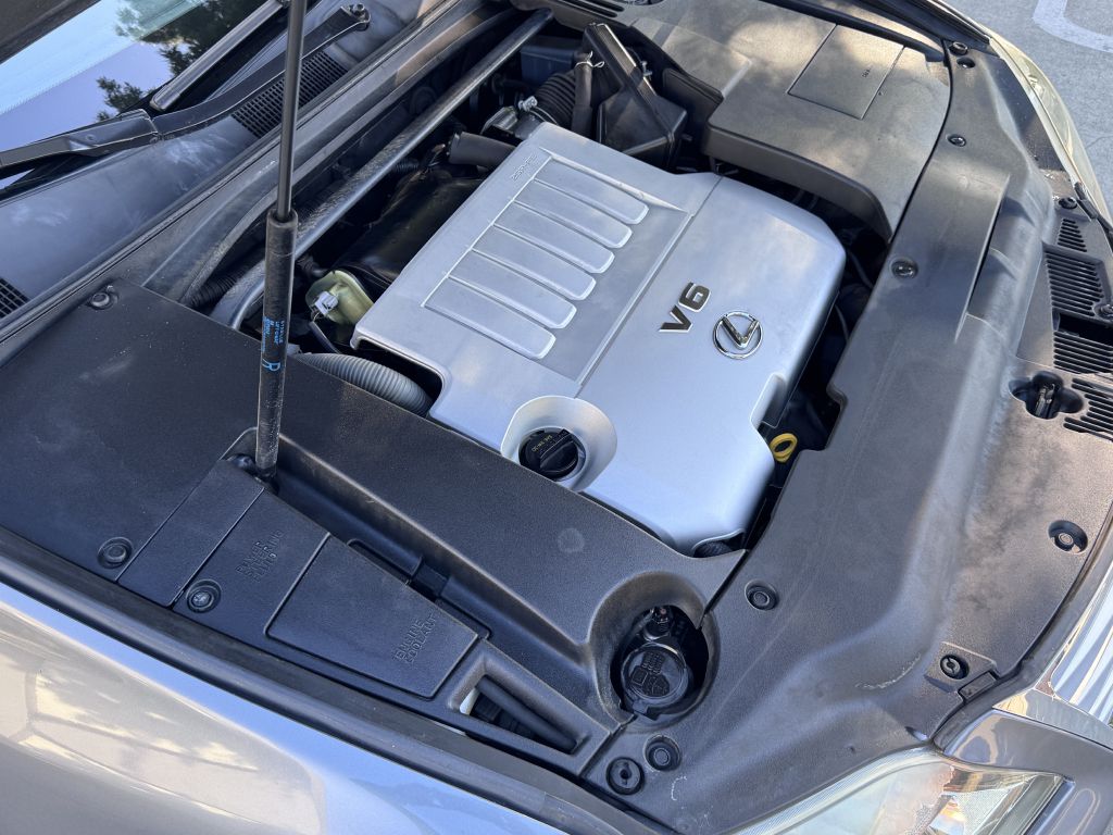Photo 49 of this LEXUS ES