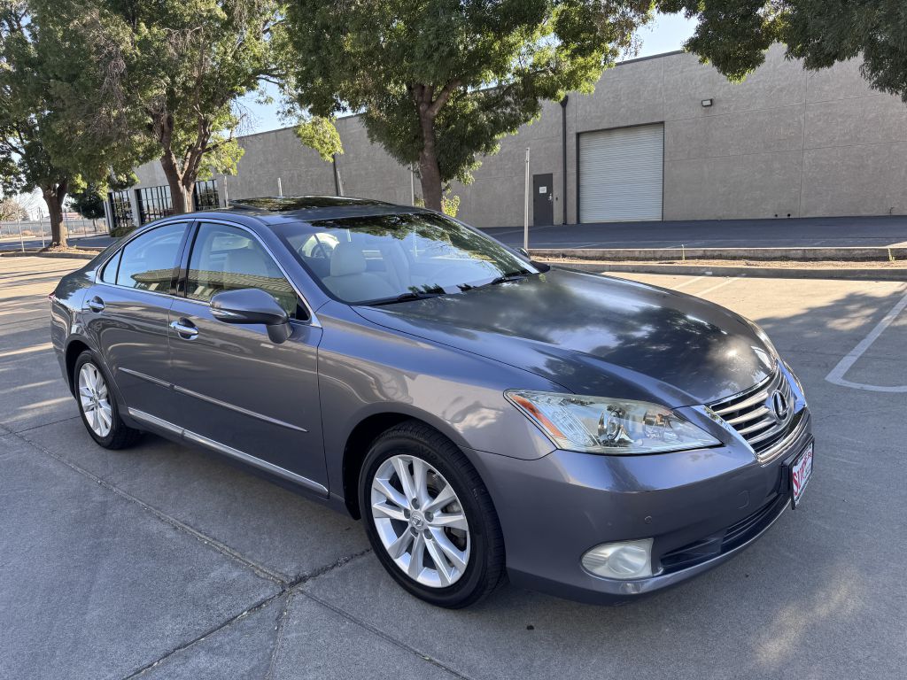 Photo 59 of this LEXUS ES