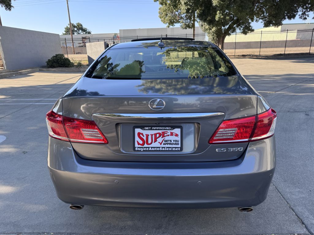 Photo 62 of this LEXUS ES