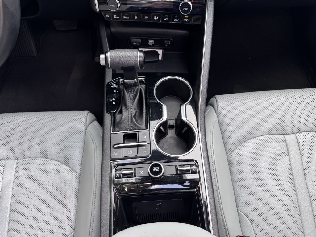 Photo 26 of this KIA K5