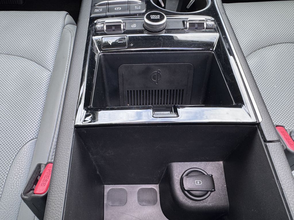 Photo 27 of this KIA K5