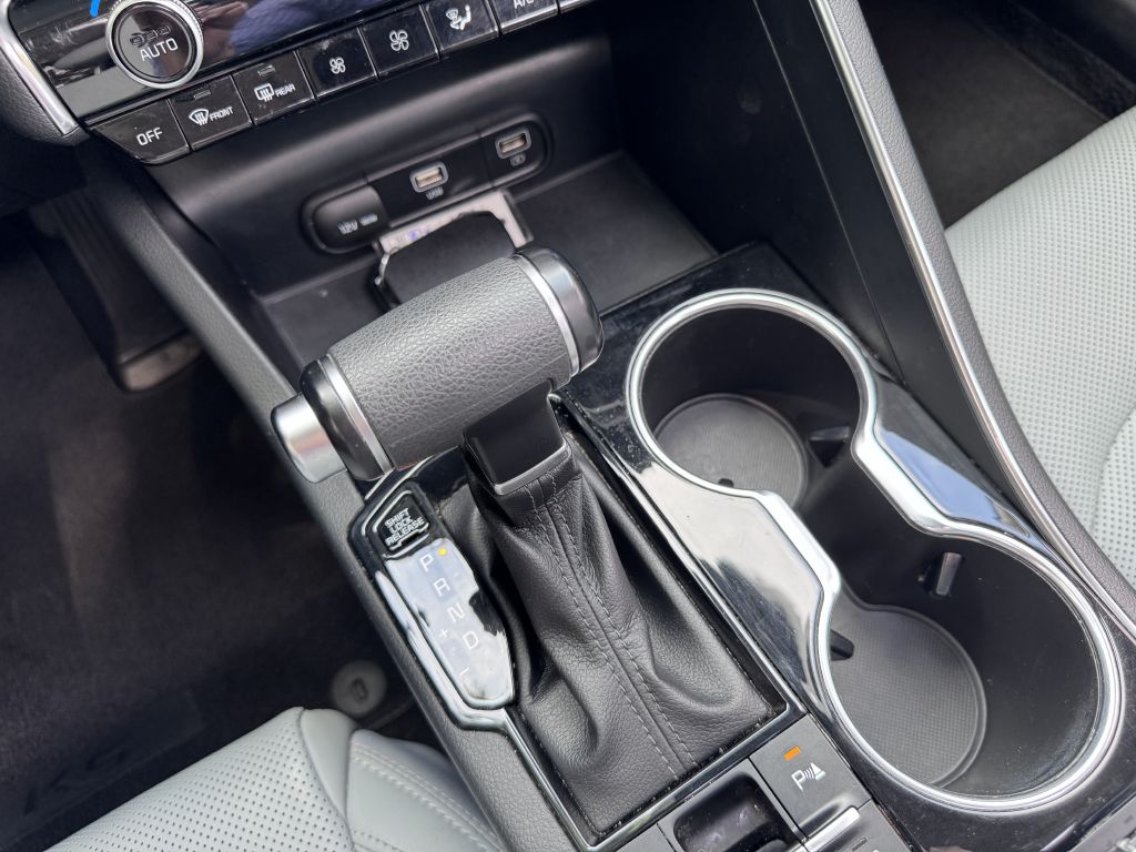 Photo 29 of this KIA K5