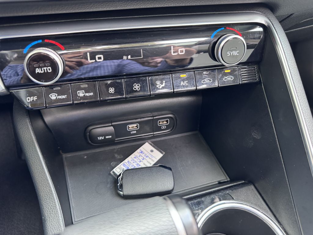Photo 36 of this KIA K5