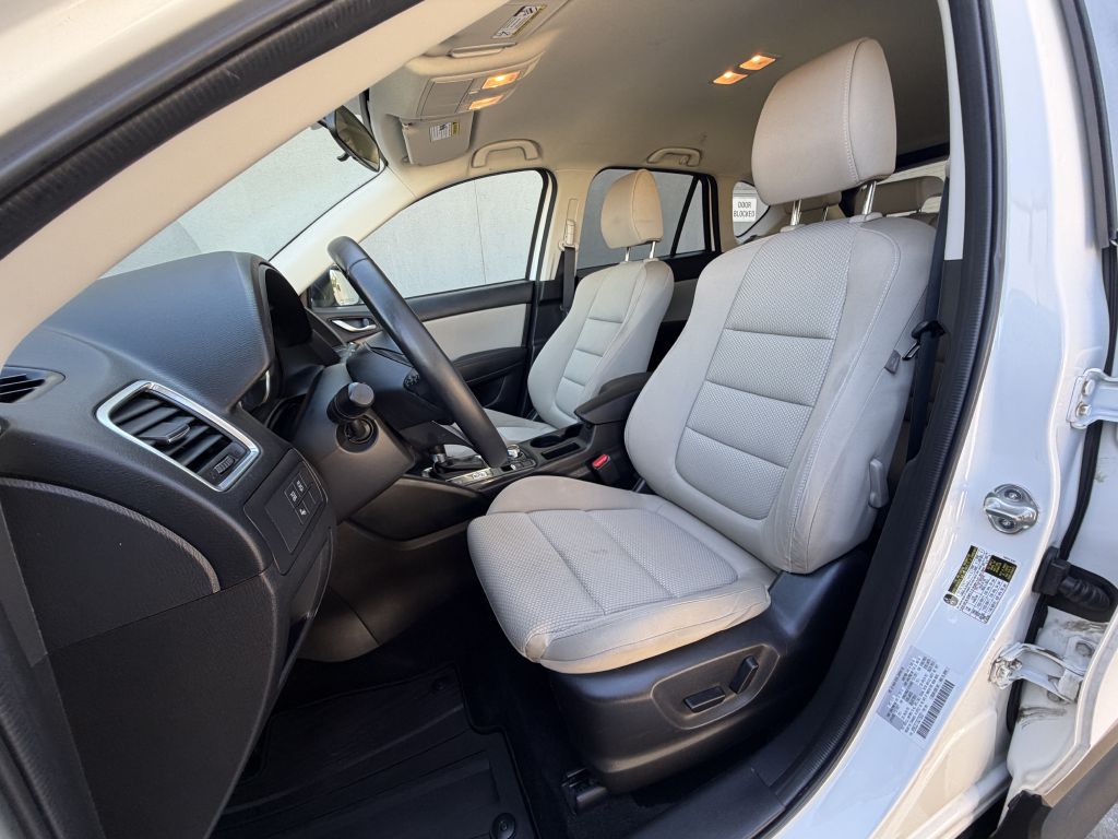 Photo 16 of this MAZDA CX-5