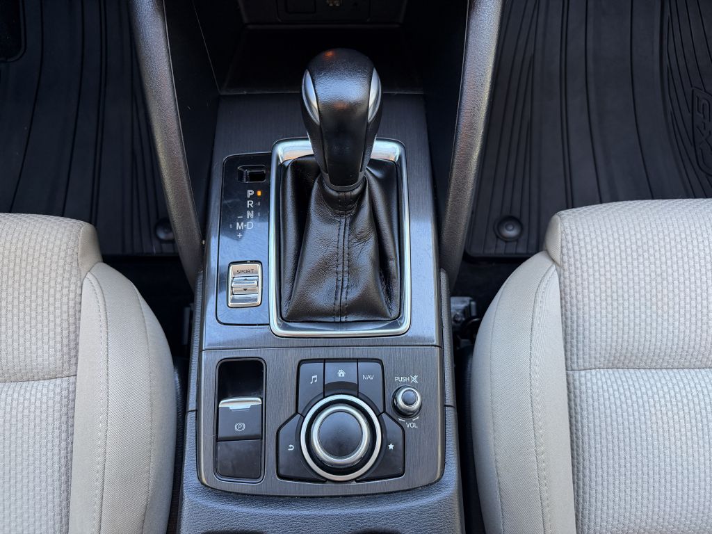 Photo 29 of this MAZDA CX-5