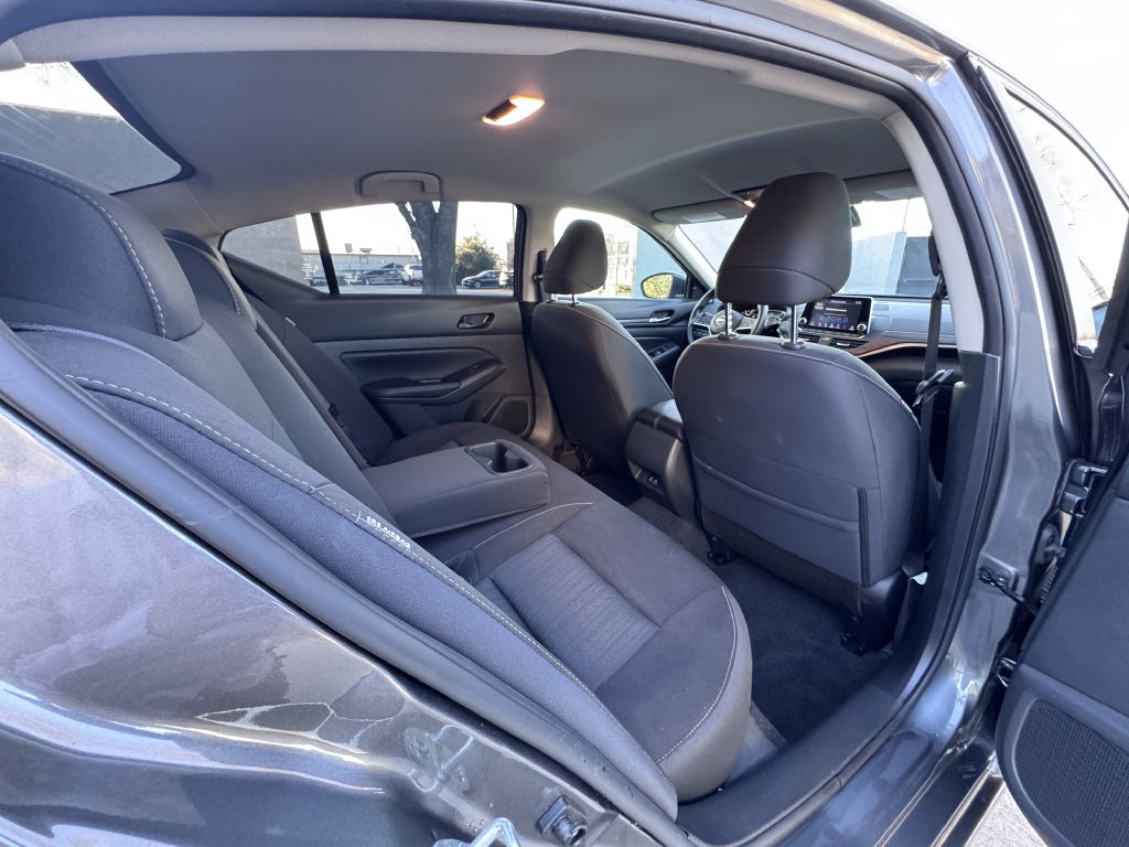 Photo 20 of this NISSAN ALTIMA