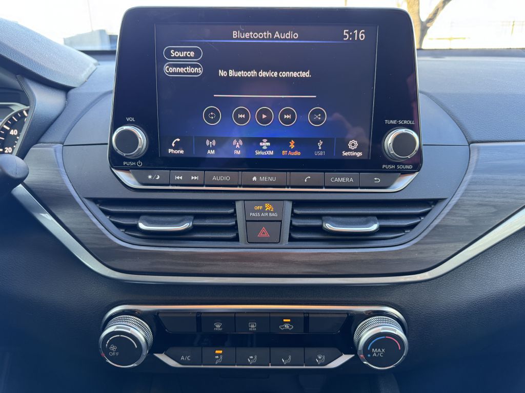 Photo 28 of this NISSAN ALTIMA