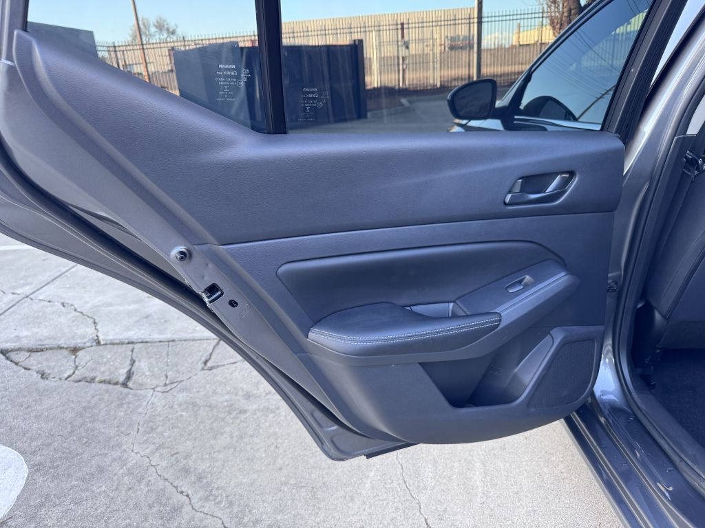 Photo 37 of this NISSAN ALTIMA