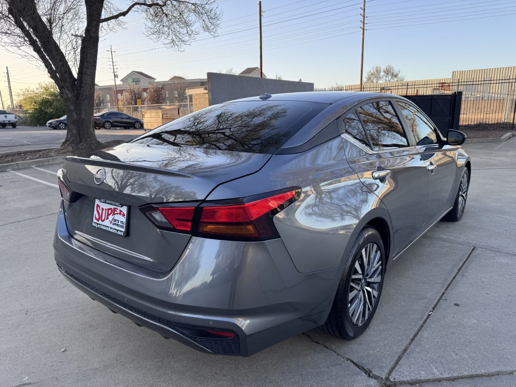 Photo 49 of this NISSAN ALTIMA