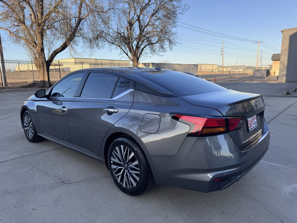 Photo 51 of this NISSAN ALTIMA