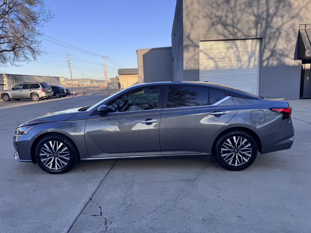 Photo 52 of this NISSAN ALTIMA