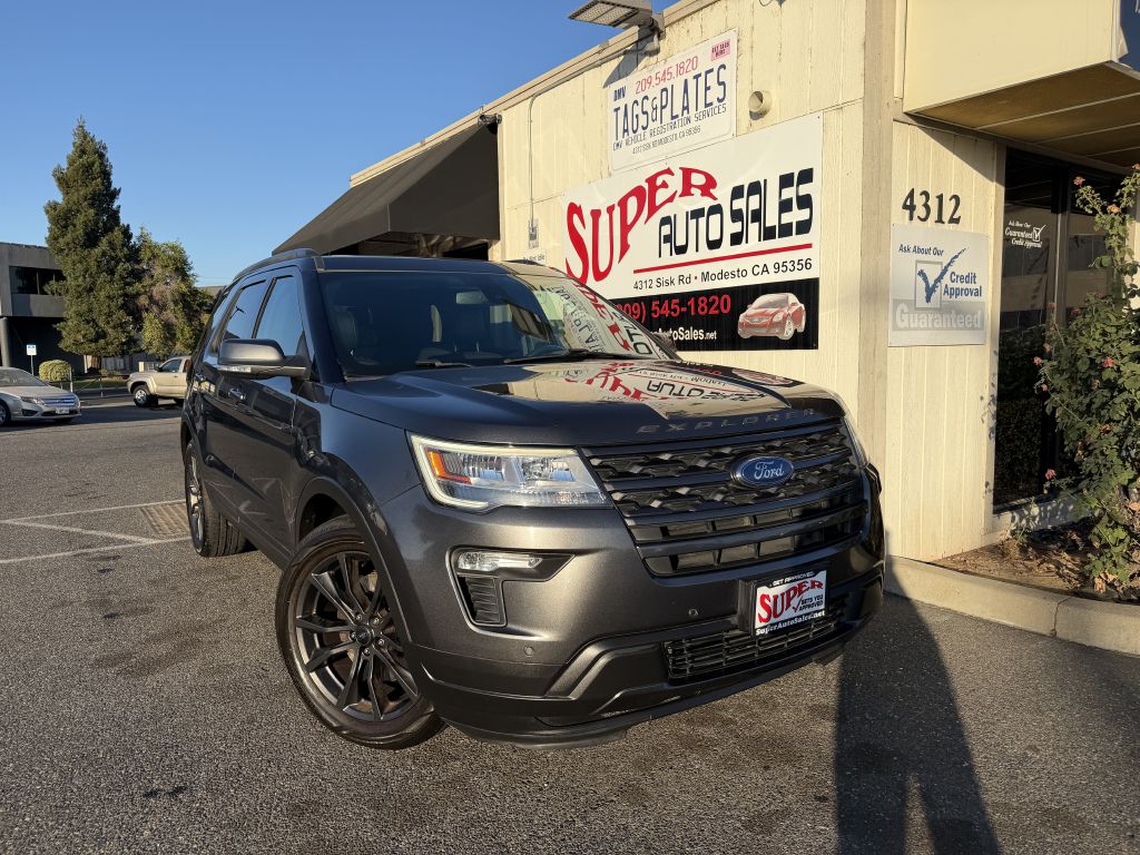 Photo 8 of this FORD EXPLORER
