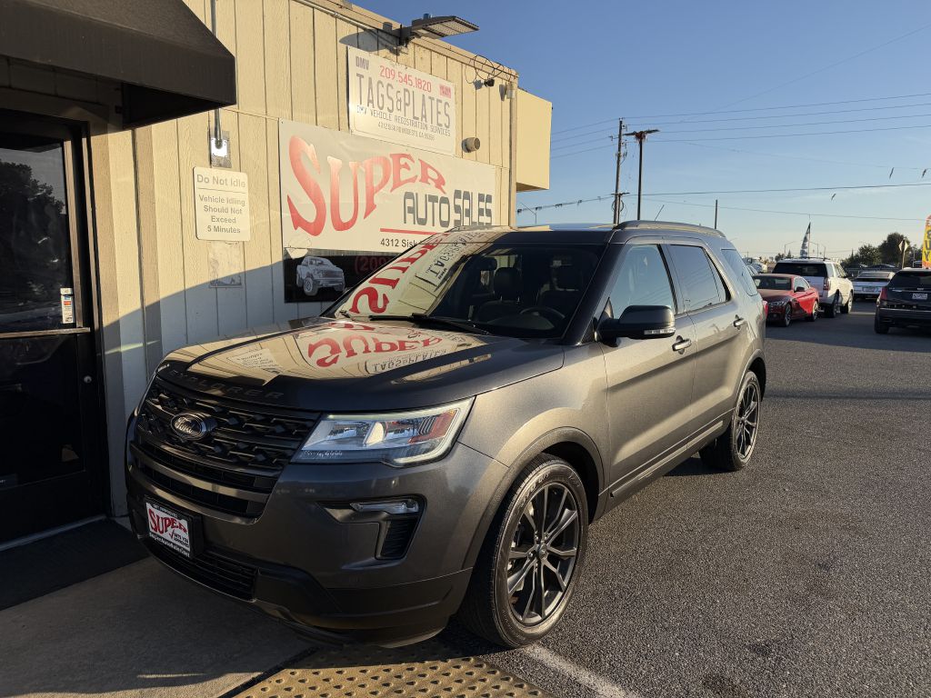 Photo 11 of this FORD EXPLORER