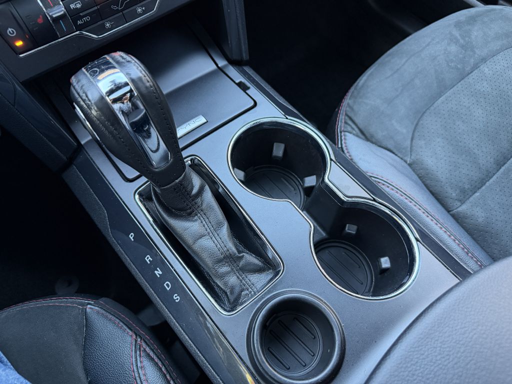 Photo 39 of this FORD EXPLORER