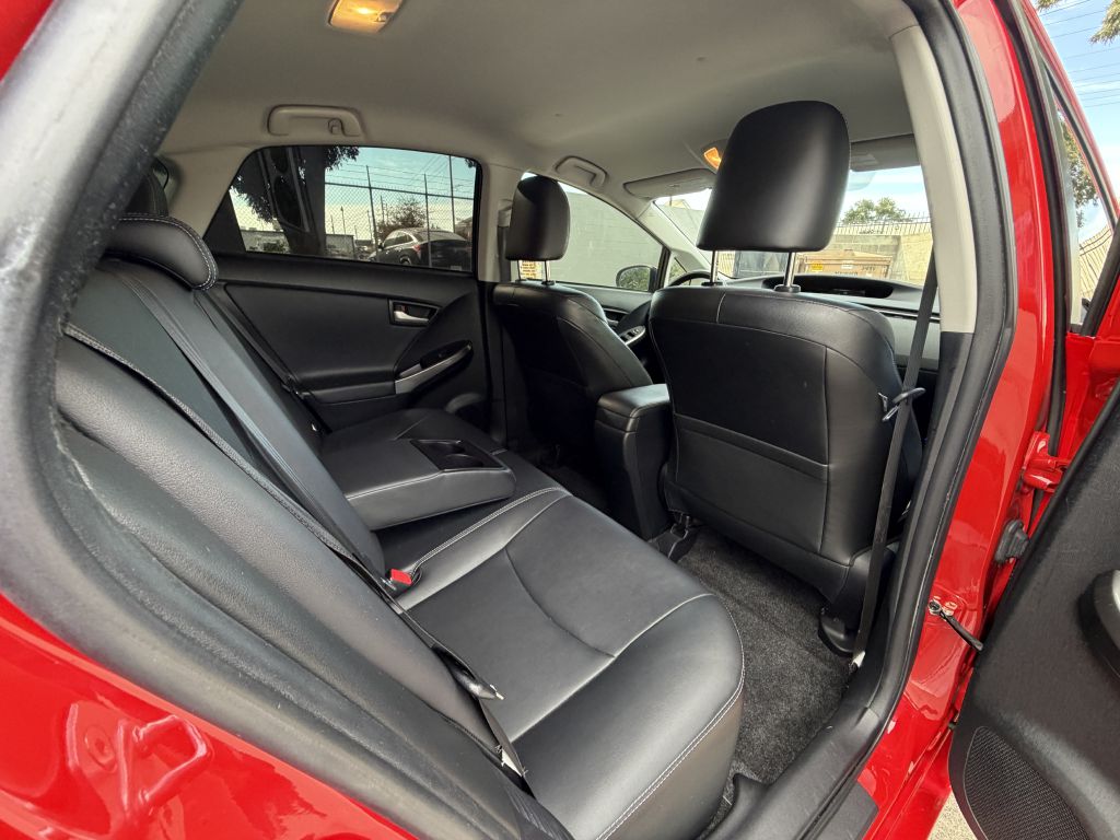 Photo 19 of this TOYOTA PRIUS