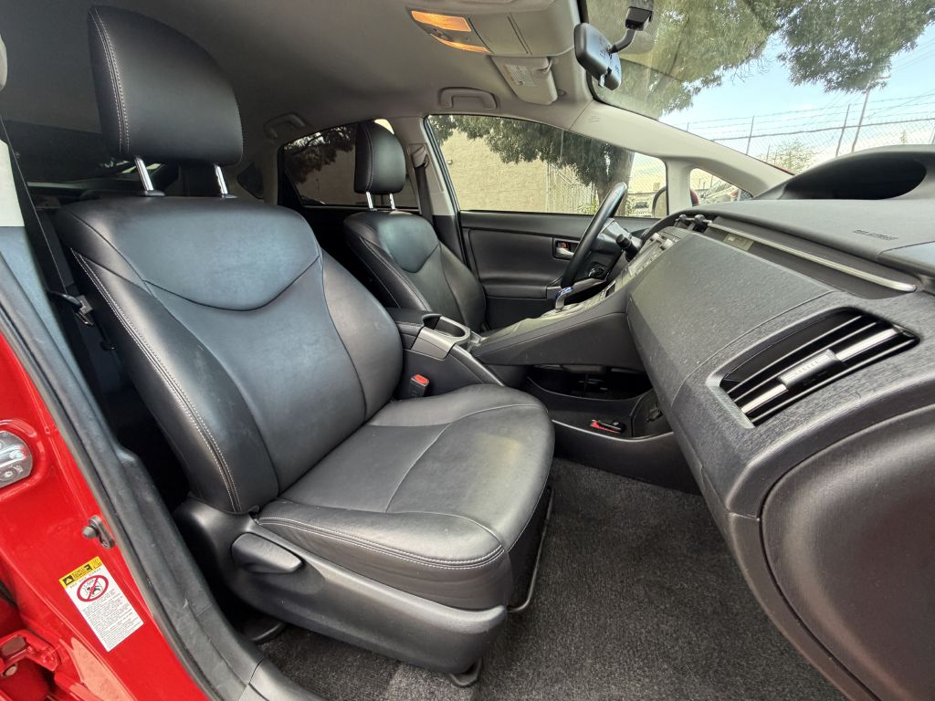 Photo 22 of this TOYOTA PRIUS