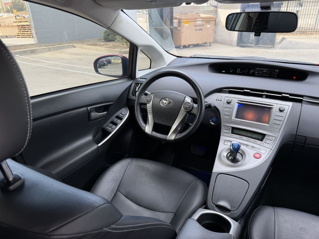 Photo 23 of this TOYOTA PRIUS