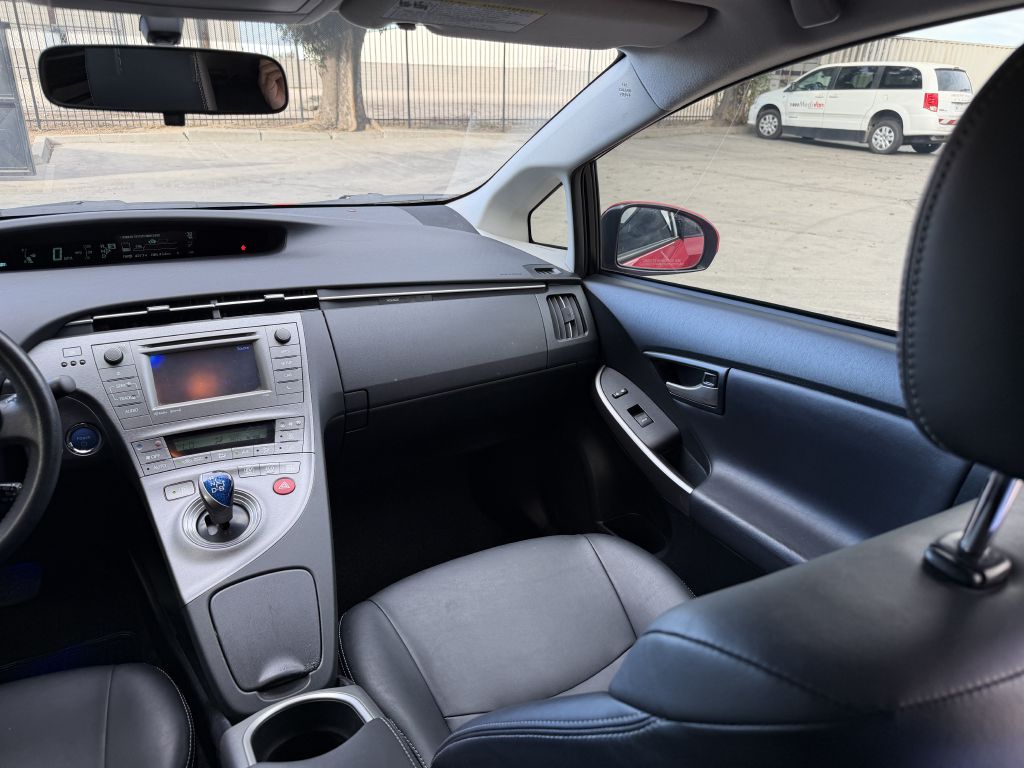 Photo 24 of this TOYOTA PRIUS
