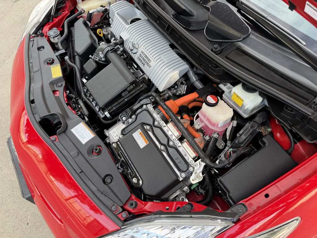 Photo 43 of this TOYOTA PRIUS