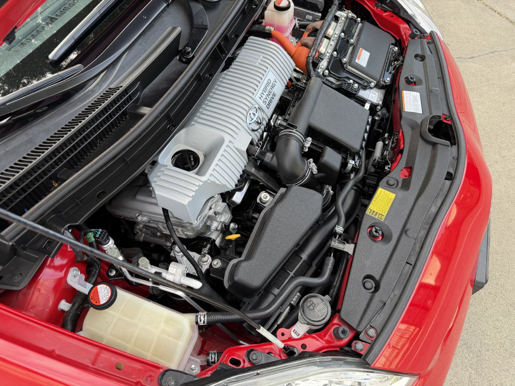 Photo 45 of this TOYOTA PRIUS