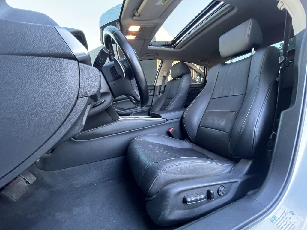 Photo 20 of this HONDA ACCORD