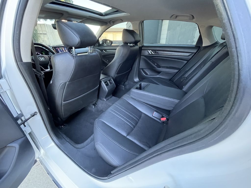 Photo 21 of this HONDA ACCORD
