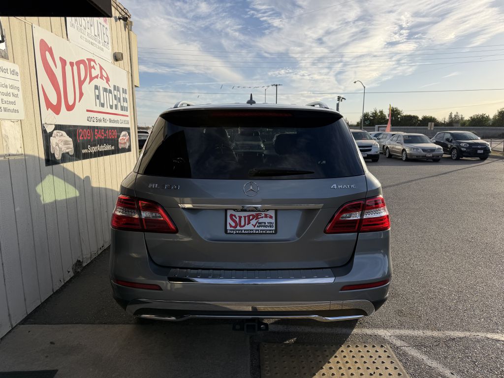 Photo 5 of this MERCEDES-BENZ ML