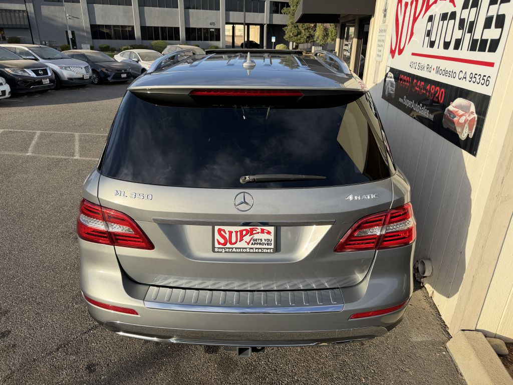 Photo 12 of this MERCEDES-BENZ ML