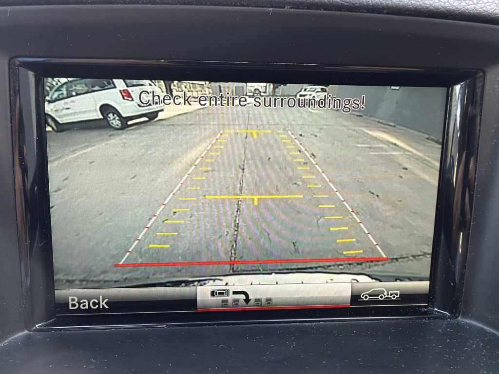Photo 30 of this MERCEDES-BENZ ML