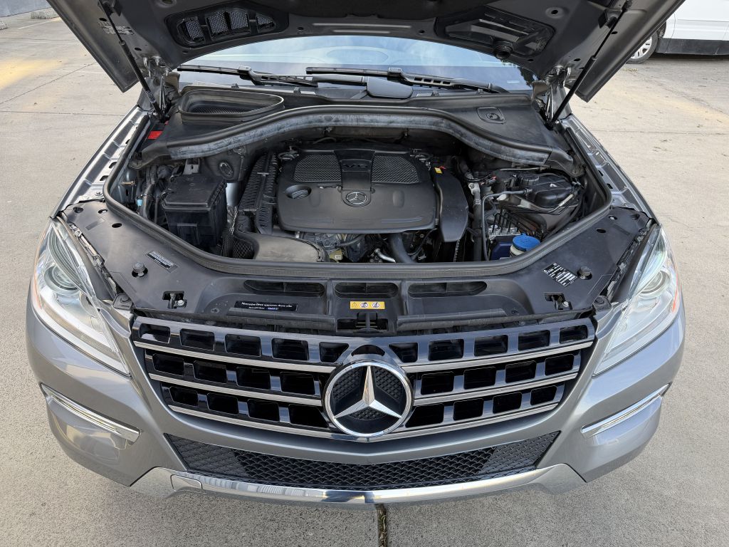 Photo 41 of this MERCEDES-BENZ ML