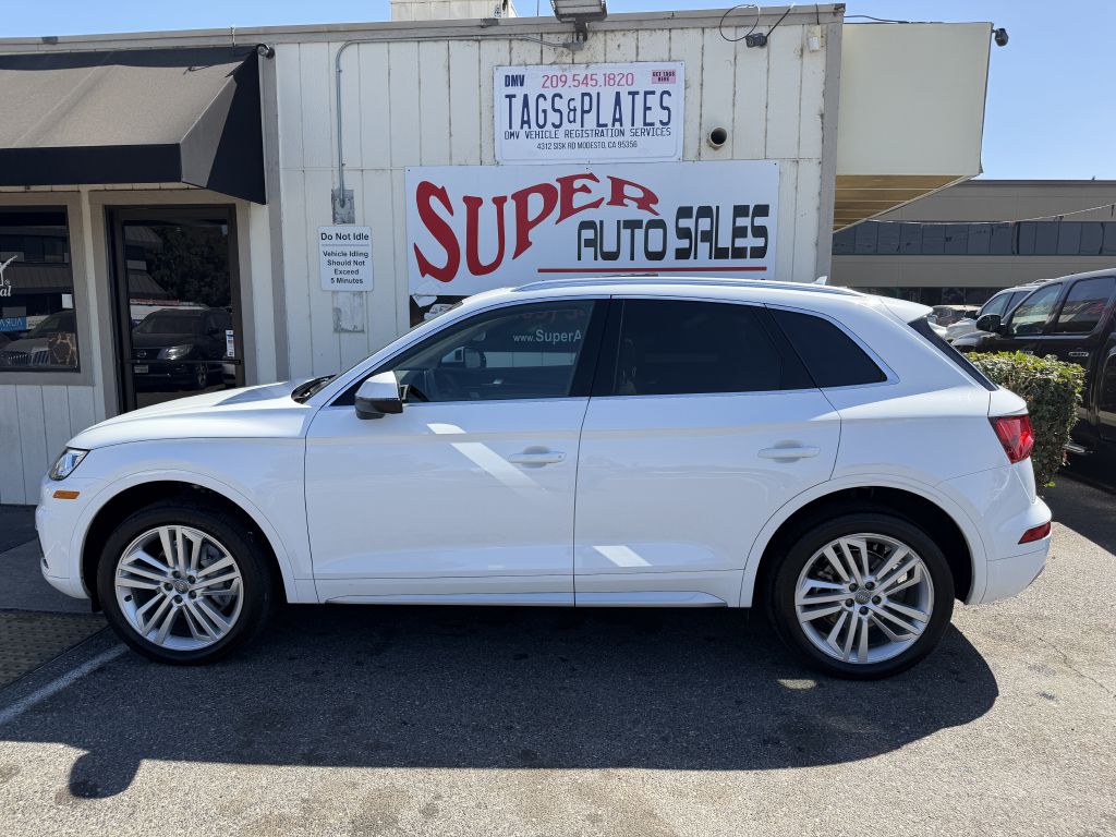 Photo 12 of this AUDI Q5