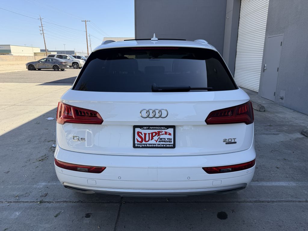 Photo 60 of this AUDI Q5
