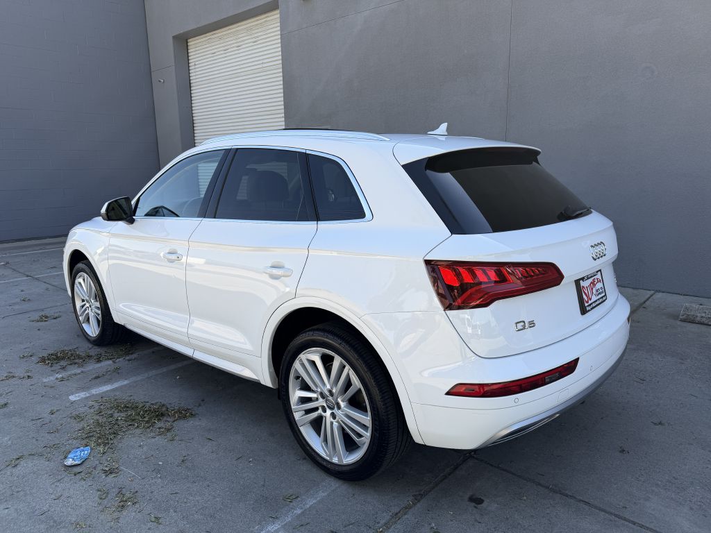 Photo 61 of this AUDI Q5