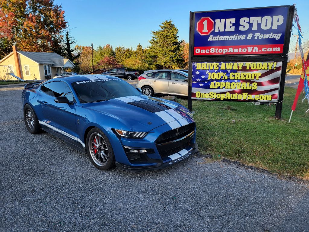 Photo 2 of this FORD MUSTANG