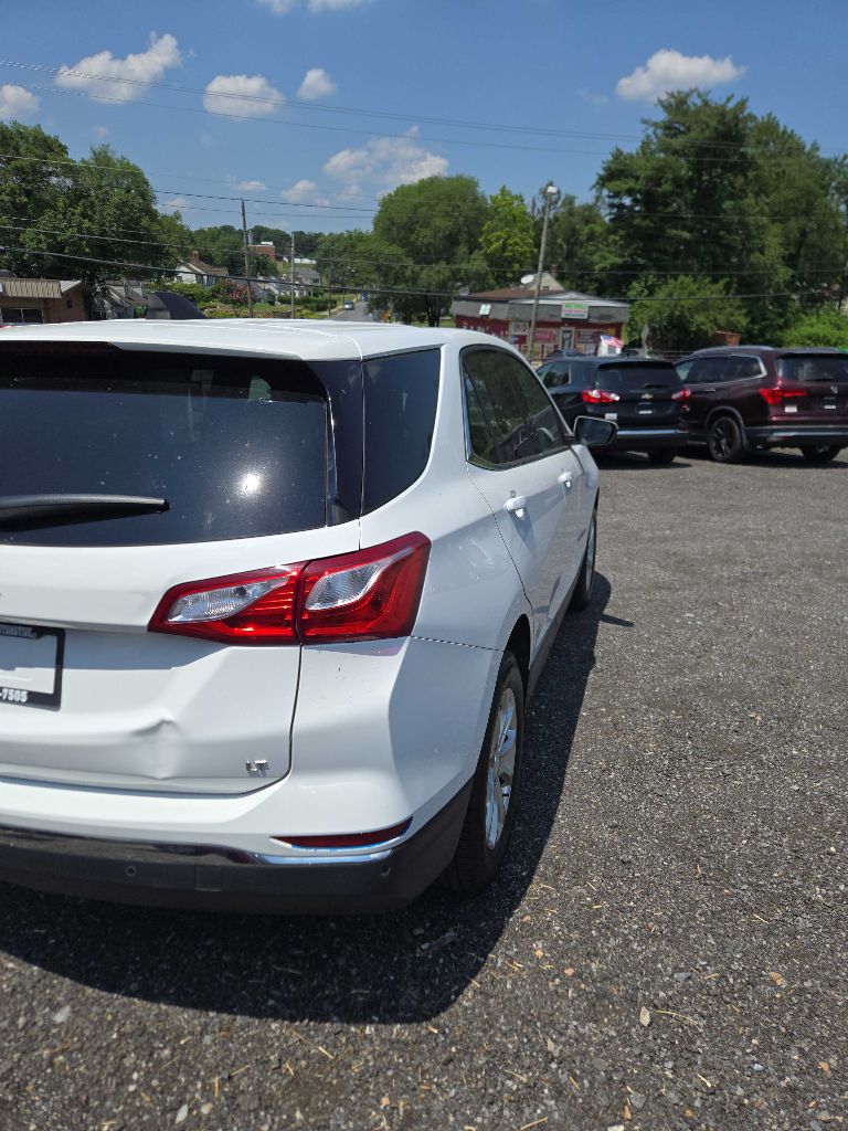 Photo 7 of this CHEVROLET EQUINOX