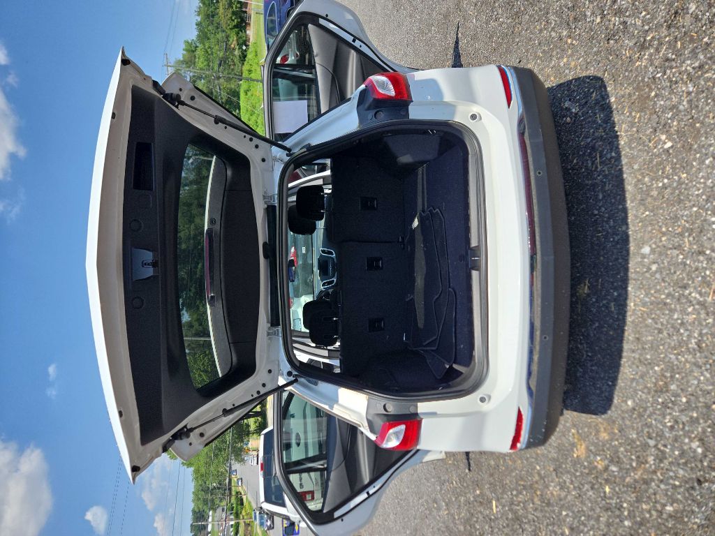Photo 12 of this CHEVROLET EQUINOX